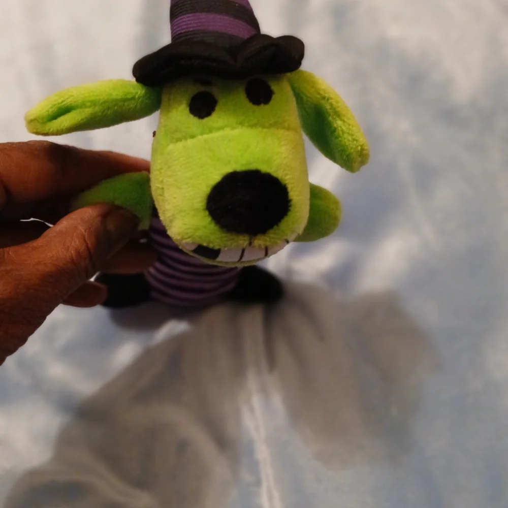 2/$5Wallace Worm